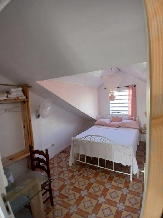 Au D Location Hotel Grand-Bourg  Luaran gambar